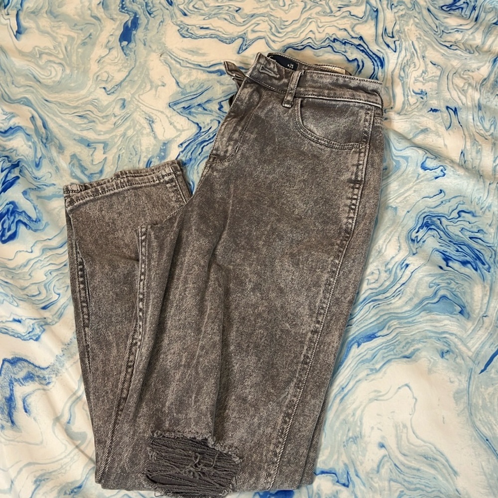 Hollister High Rise Mom Jeans